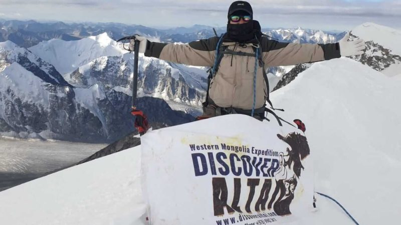 What Are the Best Ways to Explore Mountain Climbing Options in Western Mongolia?
