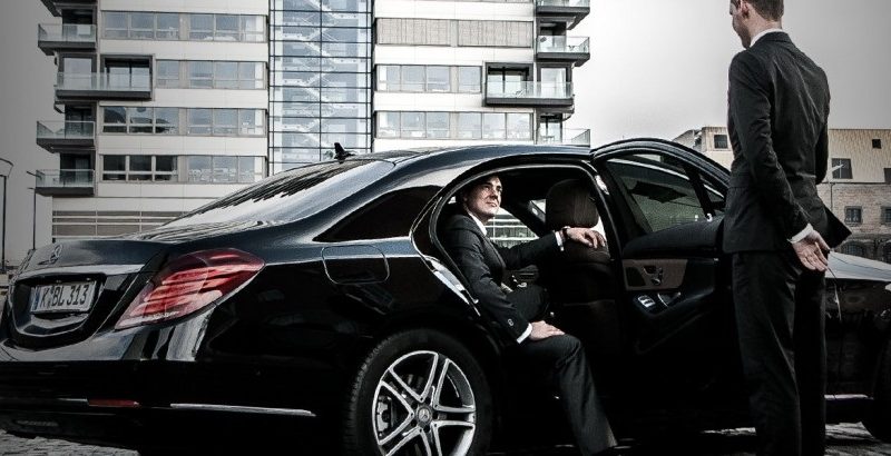 Five Tips to Choose the Best Limousine Service