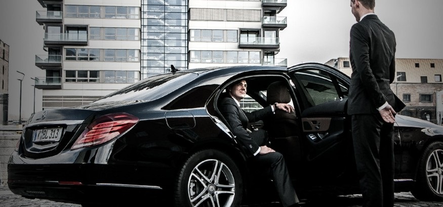 Five Tips to Choose the Best Limousine Service